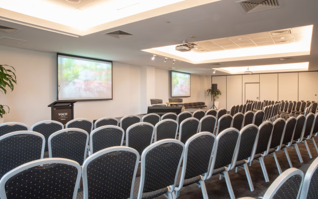 voco Gold Coast by IHG