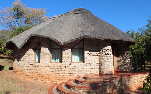 Hippo Creek Lodge