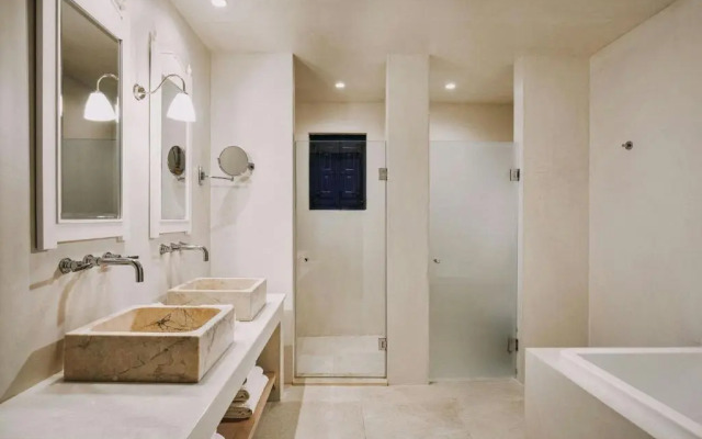 Vedema, a Luxury Collection Resort, Santorini