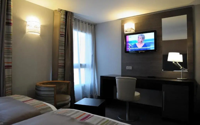 Holiday Inn Paris - Montmartre by IHG