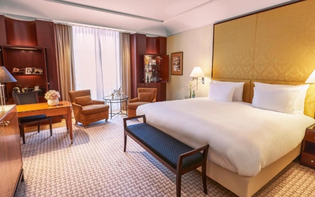 Deluxe Double room (full double bed) (bed type is subject to availability)