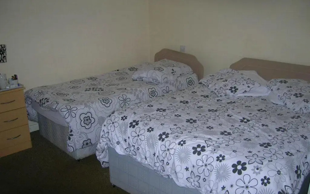 Classic Inn & Suites