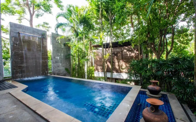 Peach Blossom Resort & Pool Villa