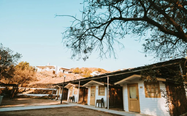 Far Out Beach Club Resort & Camping