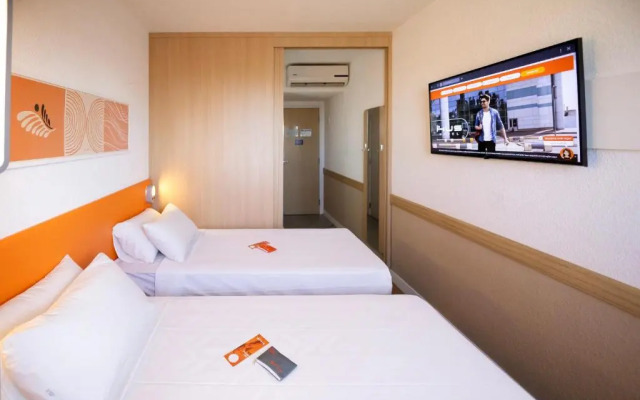 Hus Hotel Maringa