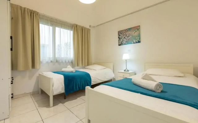 Stephanie City Apartments