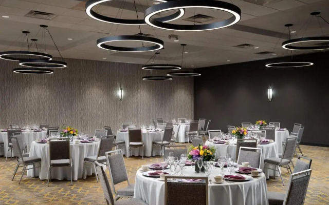 Holiday Inn Boston - Dedham Hotel & Conference Center by IHG