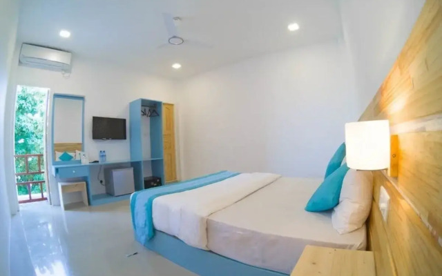 Kokaa Maafushi Hotel
