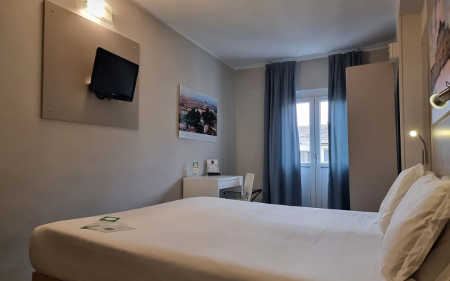 Green Class Hotel Astoria