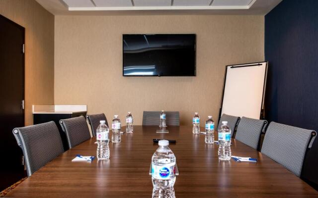 Holiday Inn Express & Suites Edmonton International Airport by IHG