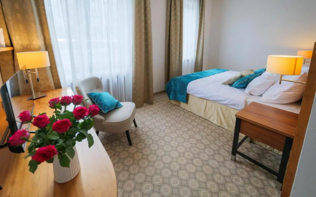 Hotel Silenzio
