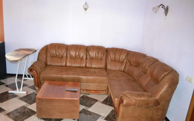 Zolotoi Linkor Guest House