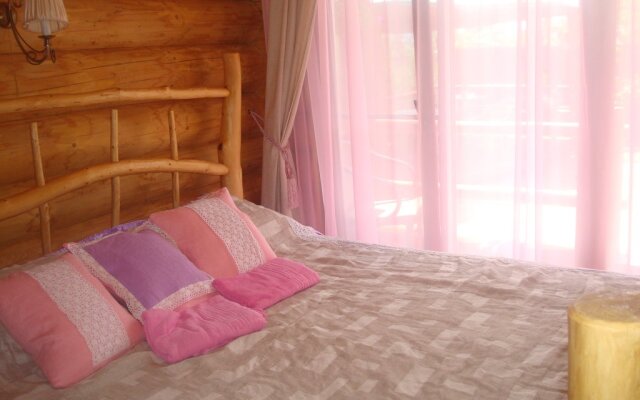 Sosnovy Dvor Guest House