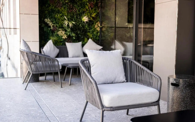 The Londoner Hotel St. Julians