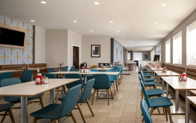 Holiday Inn Ontario by IHG