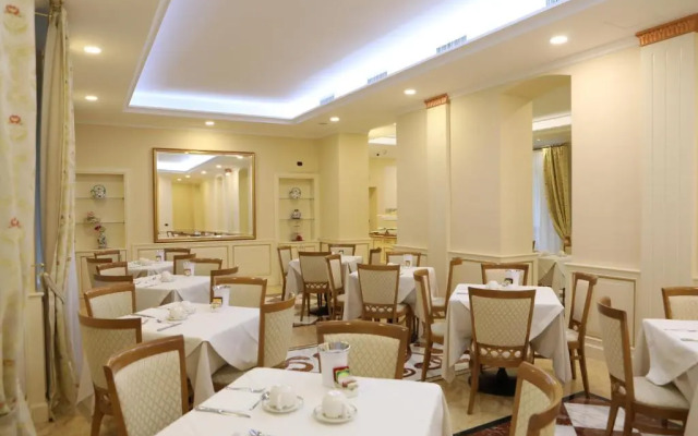 Andreola Central Hotel