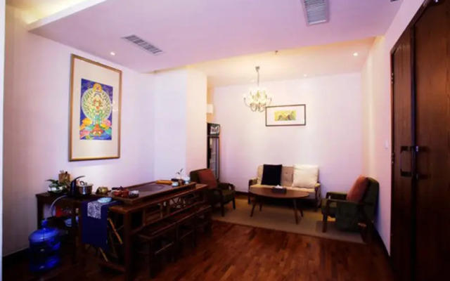 Zhengzhou Qianna Hotel
