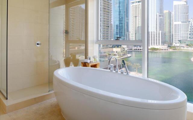 Mövenpick Jumeirah Lakes Towers Hotel