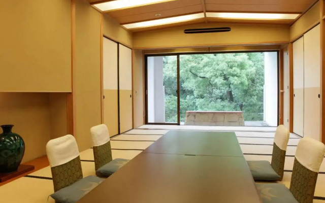 Chigusa Hotel