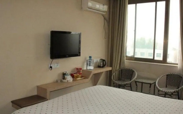 Super 8 Hotel Linqing Bus Station