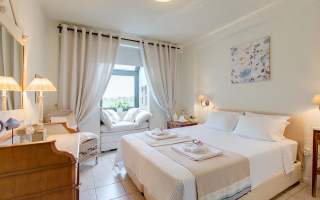 Sani Luxury Villas