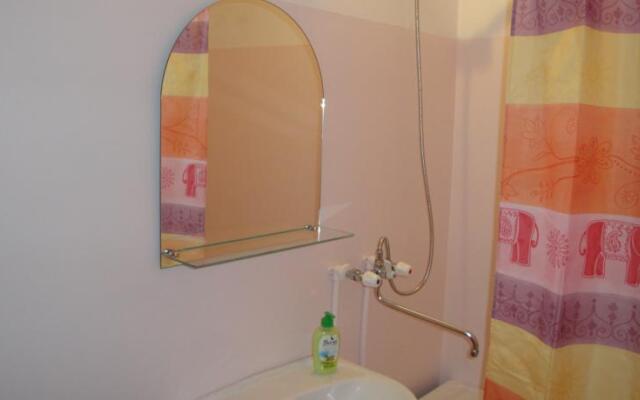 Апартаменты «7 Квадратов на Черкасской 58»