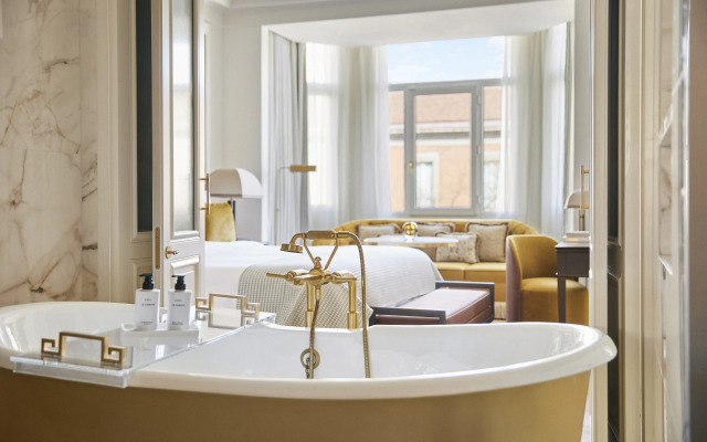 The Palace, a Luxury Collection Hotel