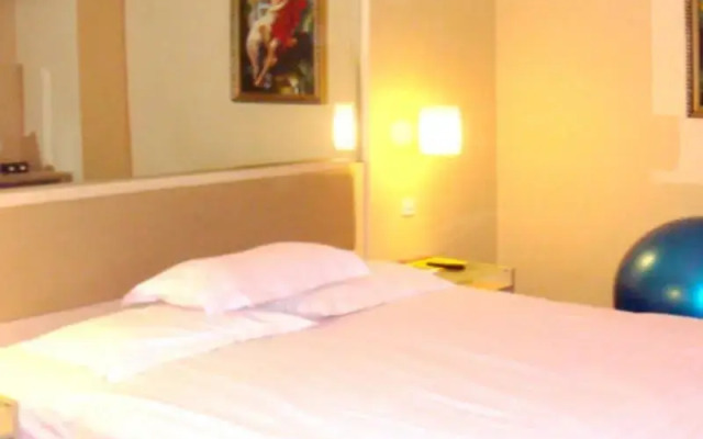 Super 8 Hotel Zhenjiang Jiangsu University Xue Fu