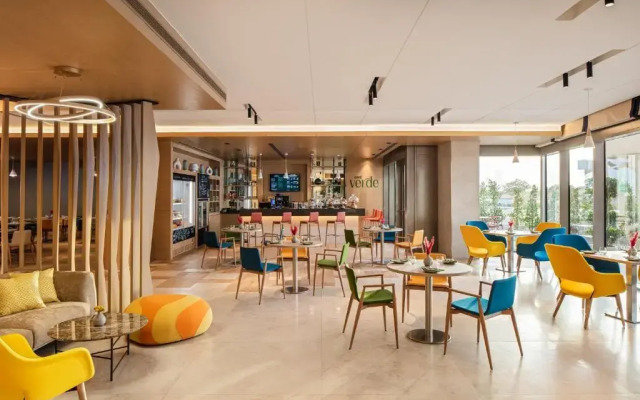 Holiday Inn Hotel & Suites Dubai Science Park by IHG