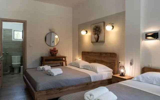 Avra Studios & Apartments