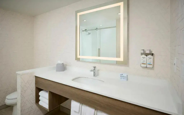 Holiday Inn Express and Suites Kitchener Southeast by IHG
