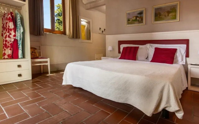 Villa Norcenni Aparthotel