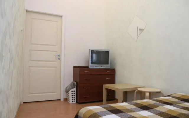 Happy House Hostel Liteyny
