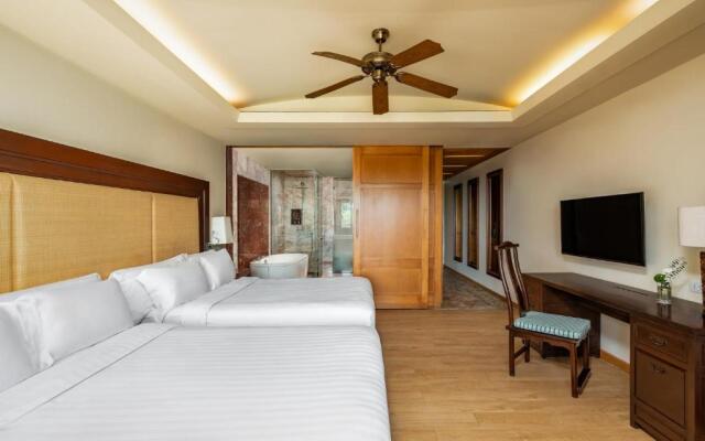 Centara Grand Beach Resort Phuket Hotel