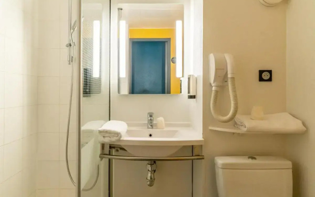 B&B HOTEL Marseille Prado Parc des expositions