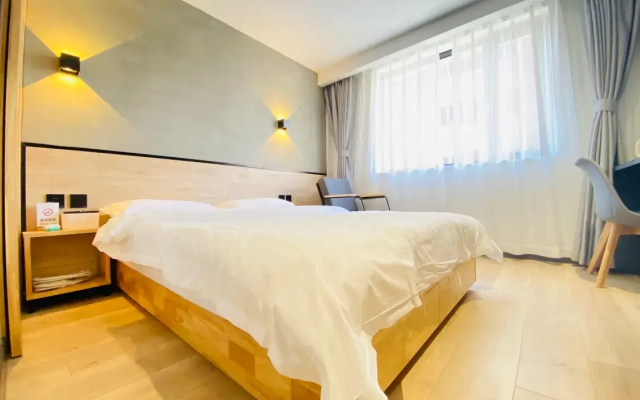 Fresh hotel Beijing station store