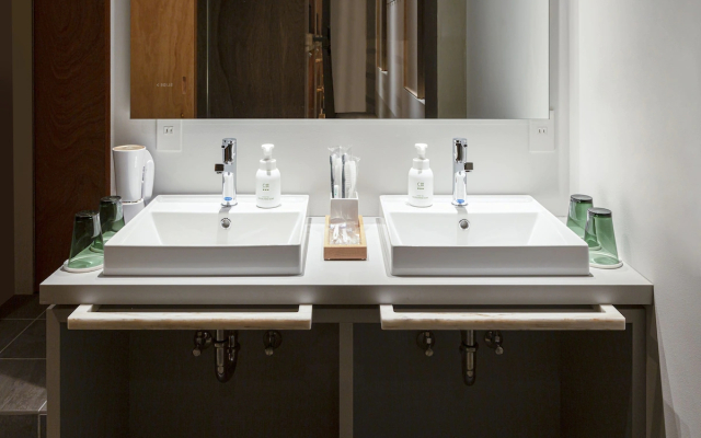 TSUGU Kyoto Sanjo by THE SHARE HOTELS