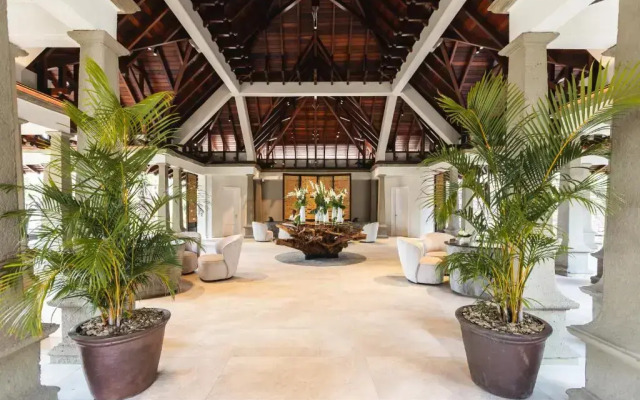 Maradiva Villas Resort & Spa