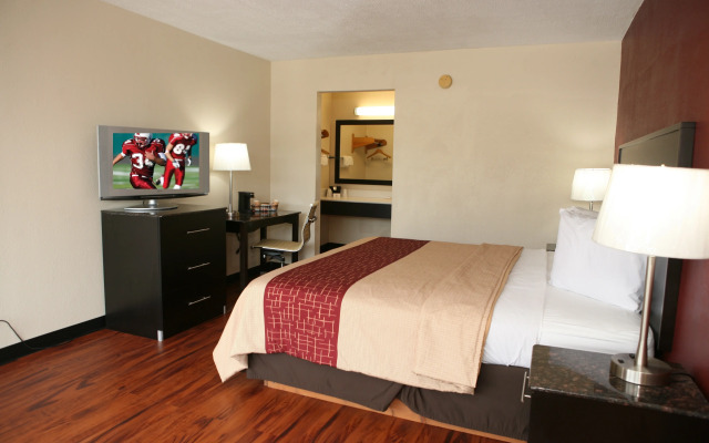 Red Roof Inn & Suites Cave City