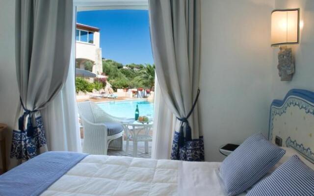 Hotel Petra Bianca