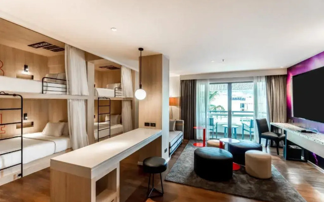 Radisson RED Phuket Patong Beach	