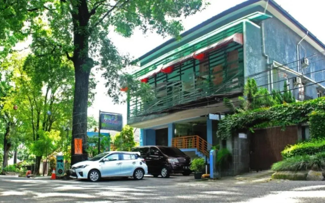 Excellent Seven Hotel