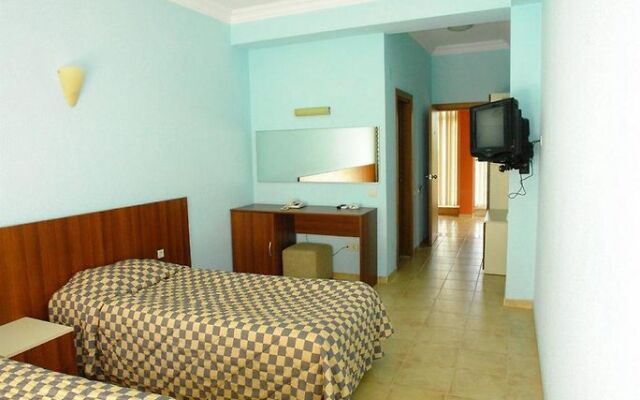 Andamati Hotel