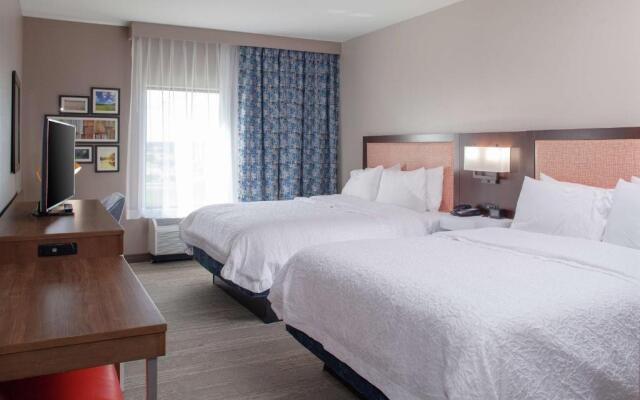 Hampton Inn & Suites Overland Park South
