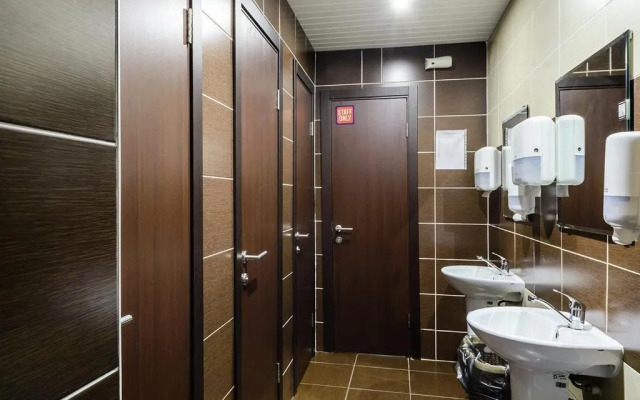 Отель ЭйУайЭс Профилак