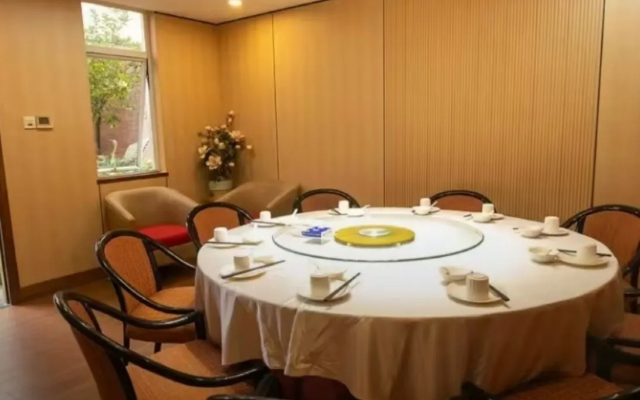 Guangzhou Royal Garden Hotel