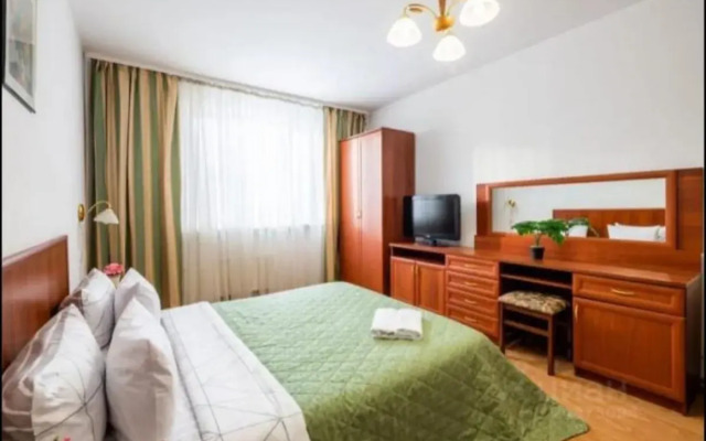 na Prazhskoy - 9 Apartments