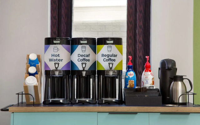 Spark by Hilton Brockville