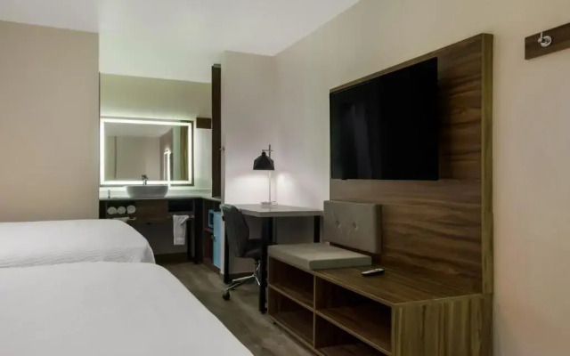 Signature Inn Houston Galleria