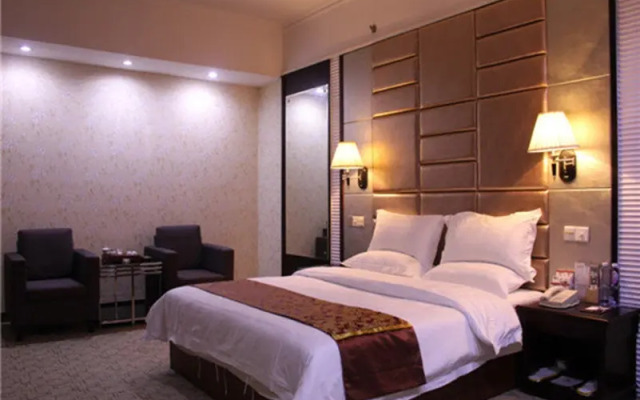 Atour Hotel (Fuzhou Wusi Road Shudou Subway Station)